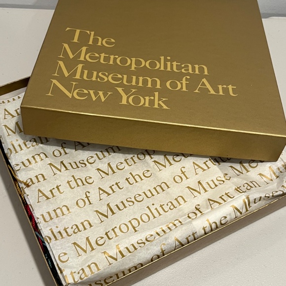 MOMA New in Box Silk & Wool Multicolored Wool Shawl 81"L x 28"W  Paisley Stripe - Picture 5 of 5